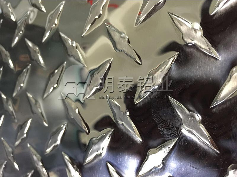 花紋鋁板廠家_5052花紋鋁板多少錢(qián)1噸